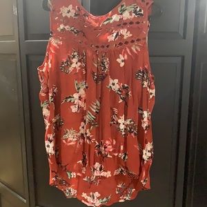 Sleeveless blouse NWT in XL